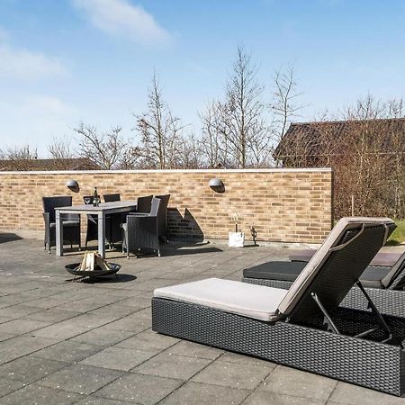 Nice Home In Tarm With Kitchen Exteriör bild