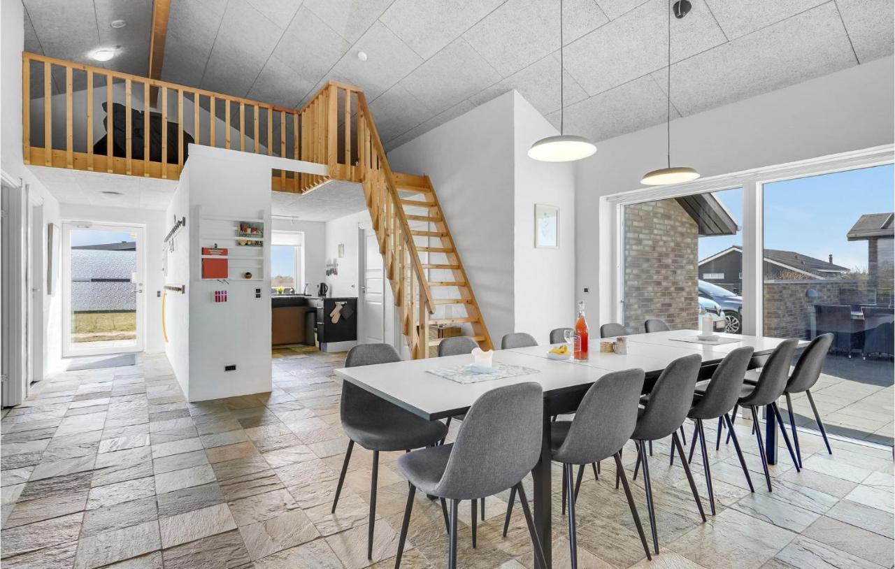 Nice Home In Tarm With Kitchen Exteriör bild