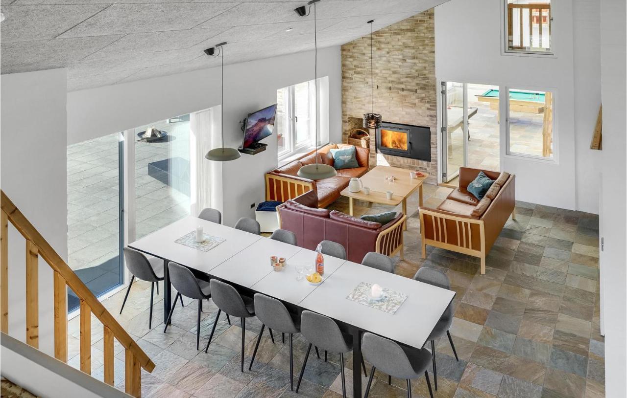 Nice Home In Tarm With Kitchen Exteriör bild