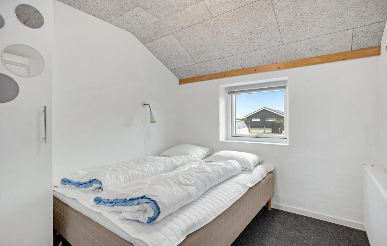 Nice Home In Tarm With Kitchen Exteriör bild