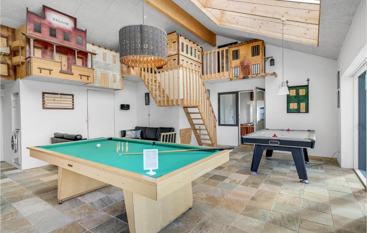 Nice Home In Tarm With Kitchen Exteriör bild